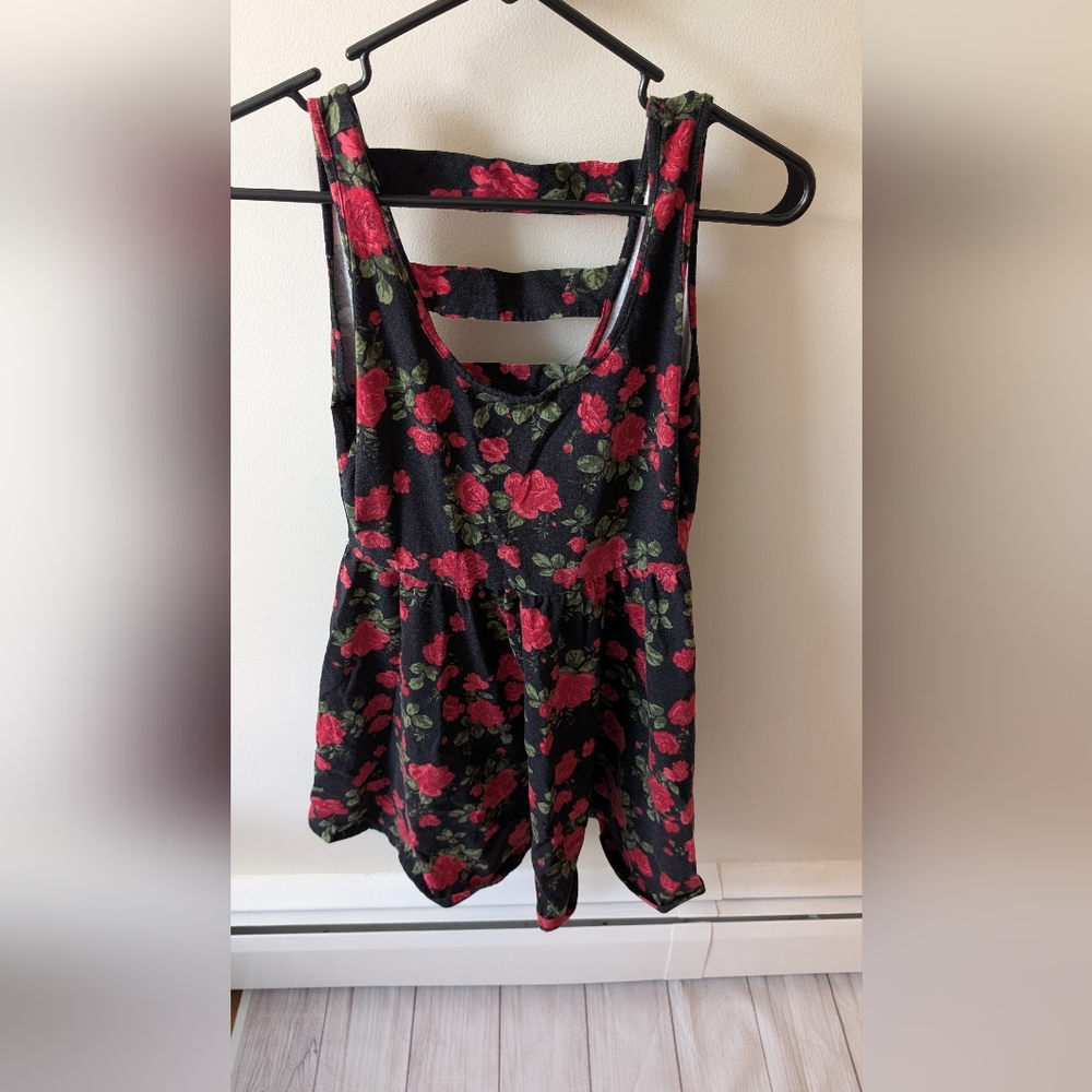 Hot Topic Alternative Black Floral Sleeveless Skater Dress. Size Medium